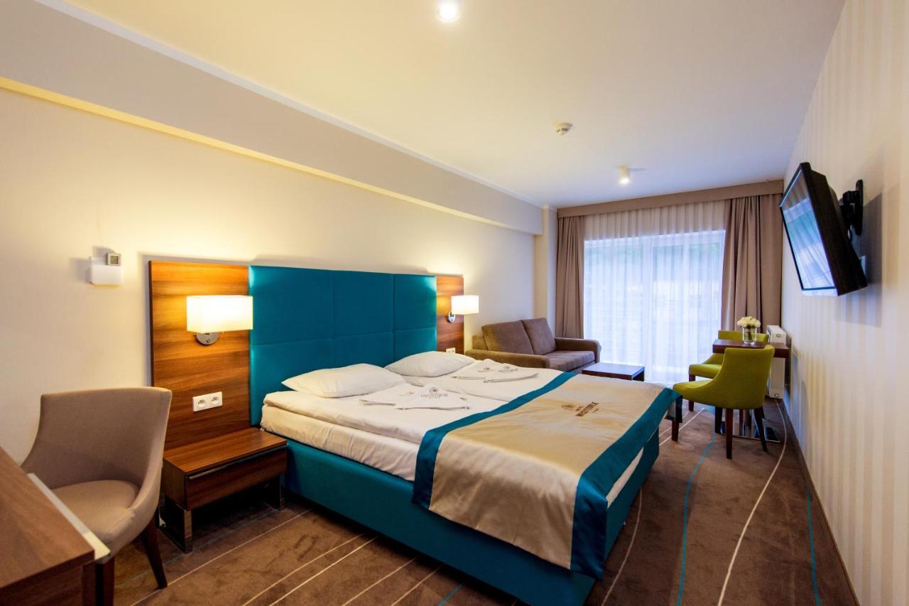 Aparthotel Przy Plazy Miedzyzdroje Buitenkant foto