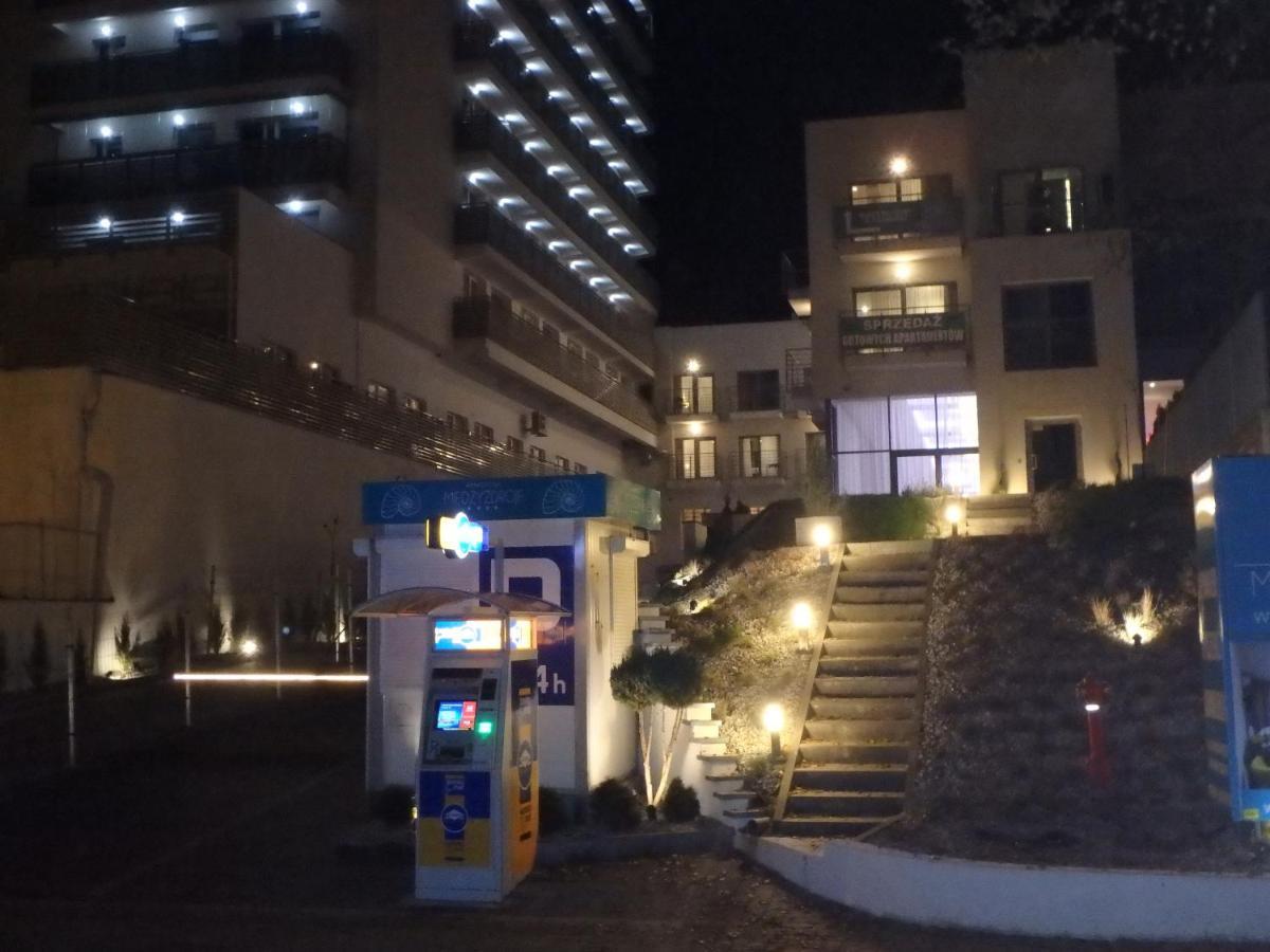 Aparthotel Przy Plazy Miedzyzdroje Buitenkant foto